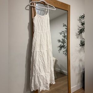 Jessica Simpson White Eyelet Smocked Sleeveless Maxi Dress Size medium